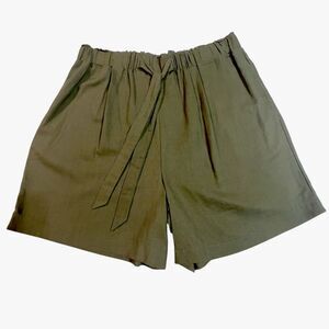 BCBG MaxAzria Paperbag Linen Blend Shorts Size Medium In Tarragon‎ Tie Front NEW